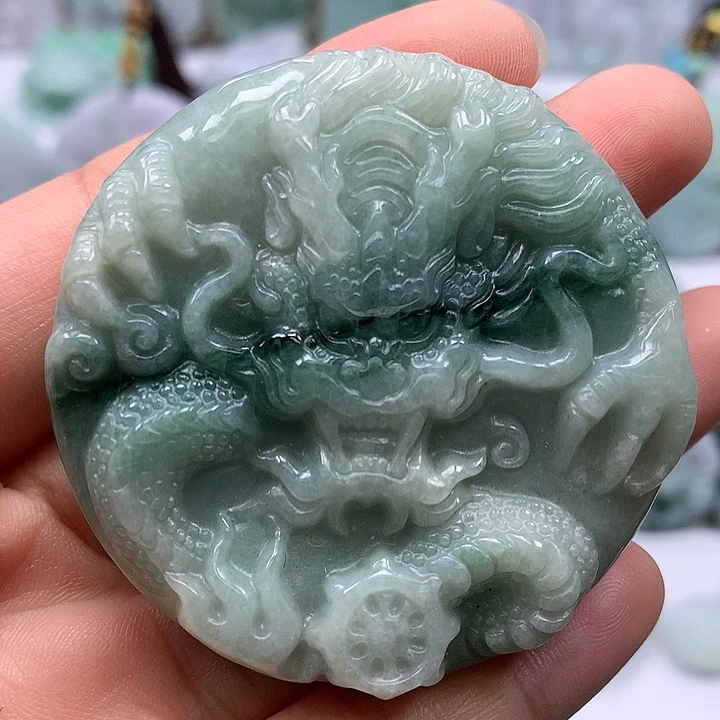 翡翠未镶嵌颈饰龙凤呈祥两面工艺福利卡厚12+有石纹介意勿拍