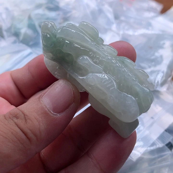 翡翠未镶嵌颈饰保真天然a货翡翠