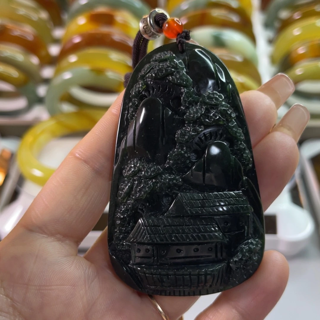 蛇纹石玉未镶嵌吊坠