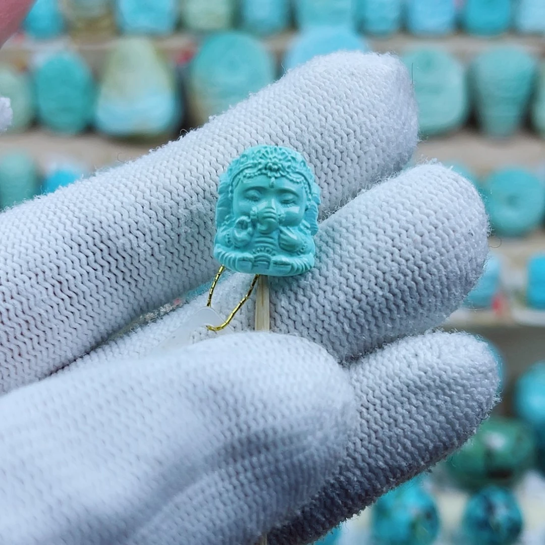 绿松石未镶嵌珠宝奇石