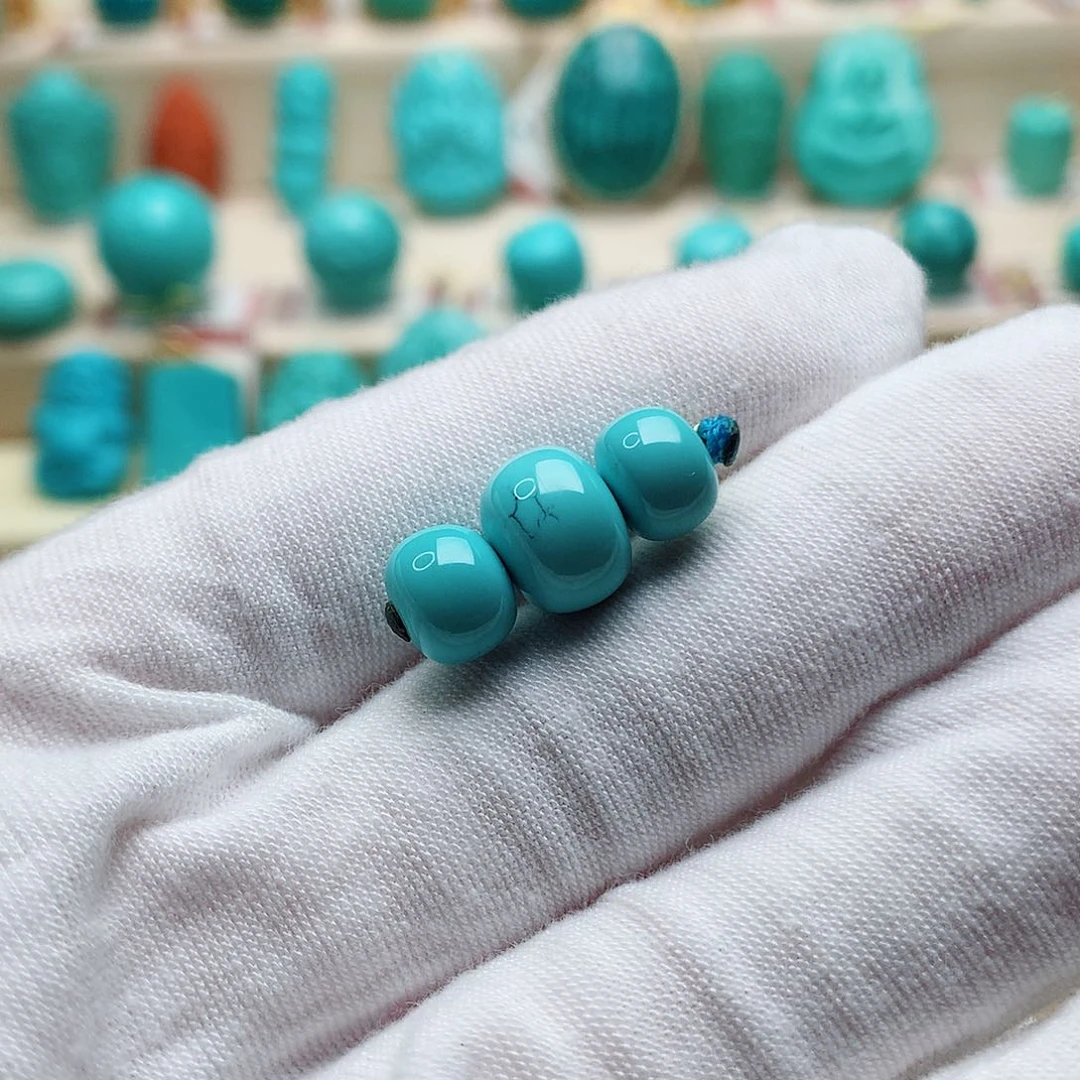 绿松石配饰未镶嵌