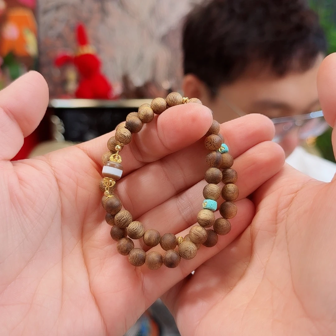 沉香手串18K金镶嵌