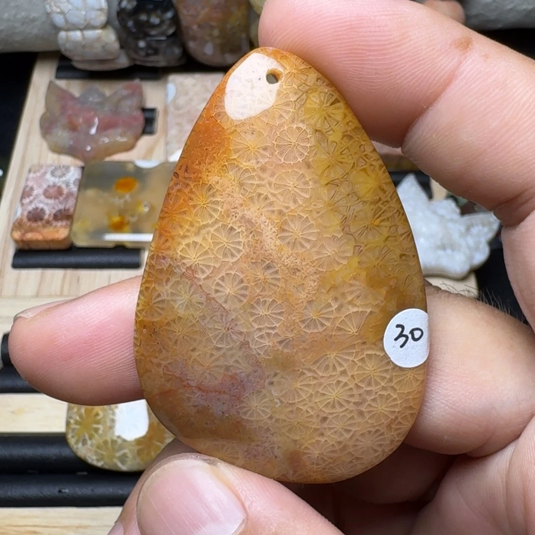 硅化玉未镶嵌纯天然色有机玉石保真色