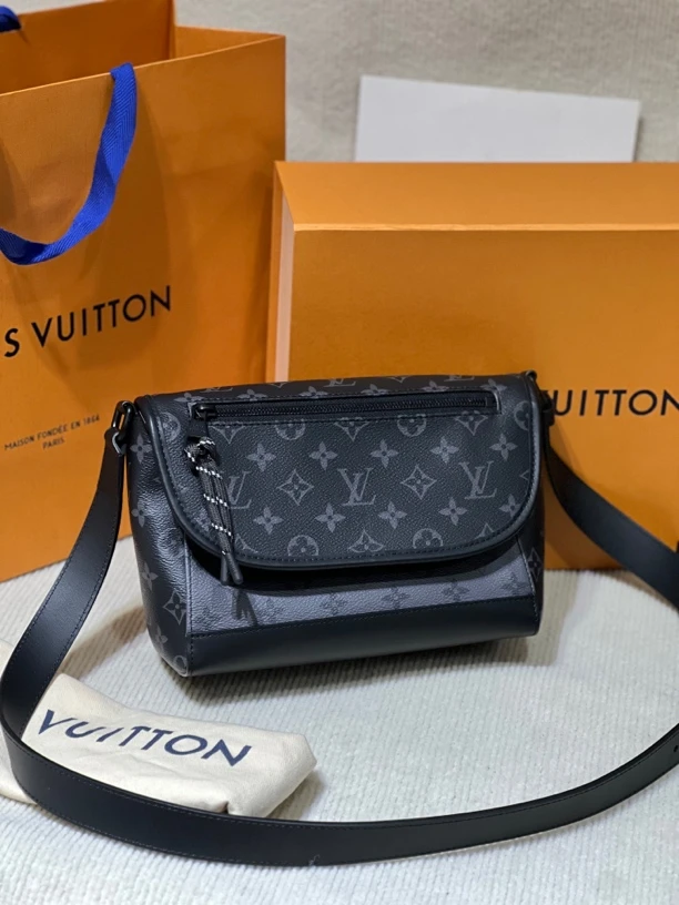 99新 LouisVuitton/路易威登 LVpulse全套邮差包