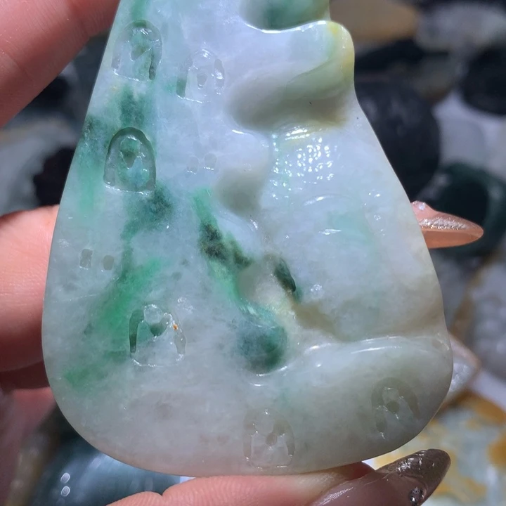 翡翠未镶嵌颈饰保真天然A货翡翠