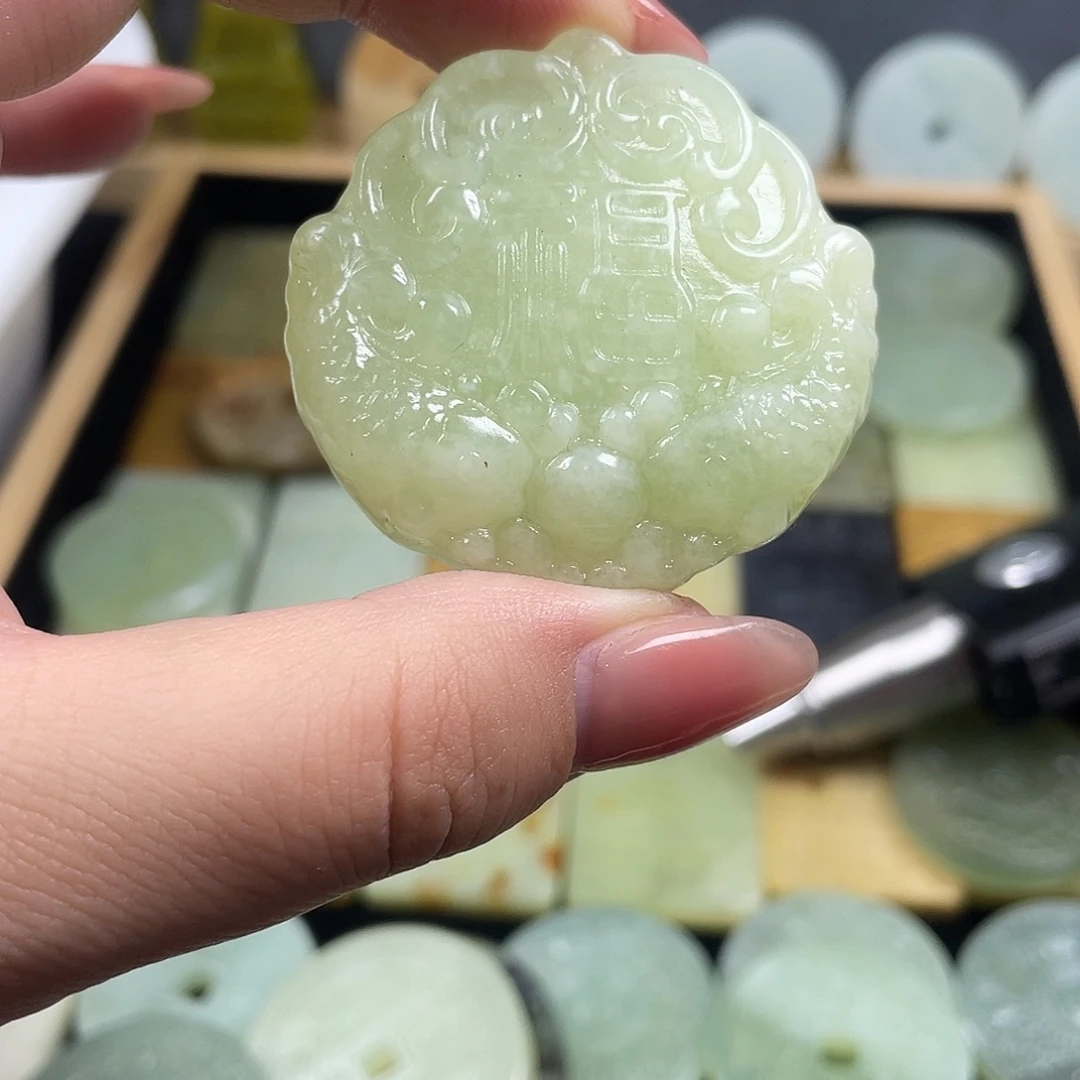 蛇纹石玉合金颈饰