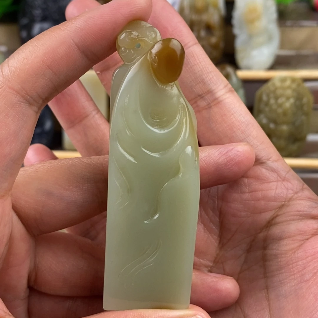 颈饰未镶嵌和田玉