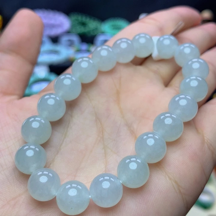翡翠手链未镶嵌翡翠