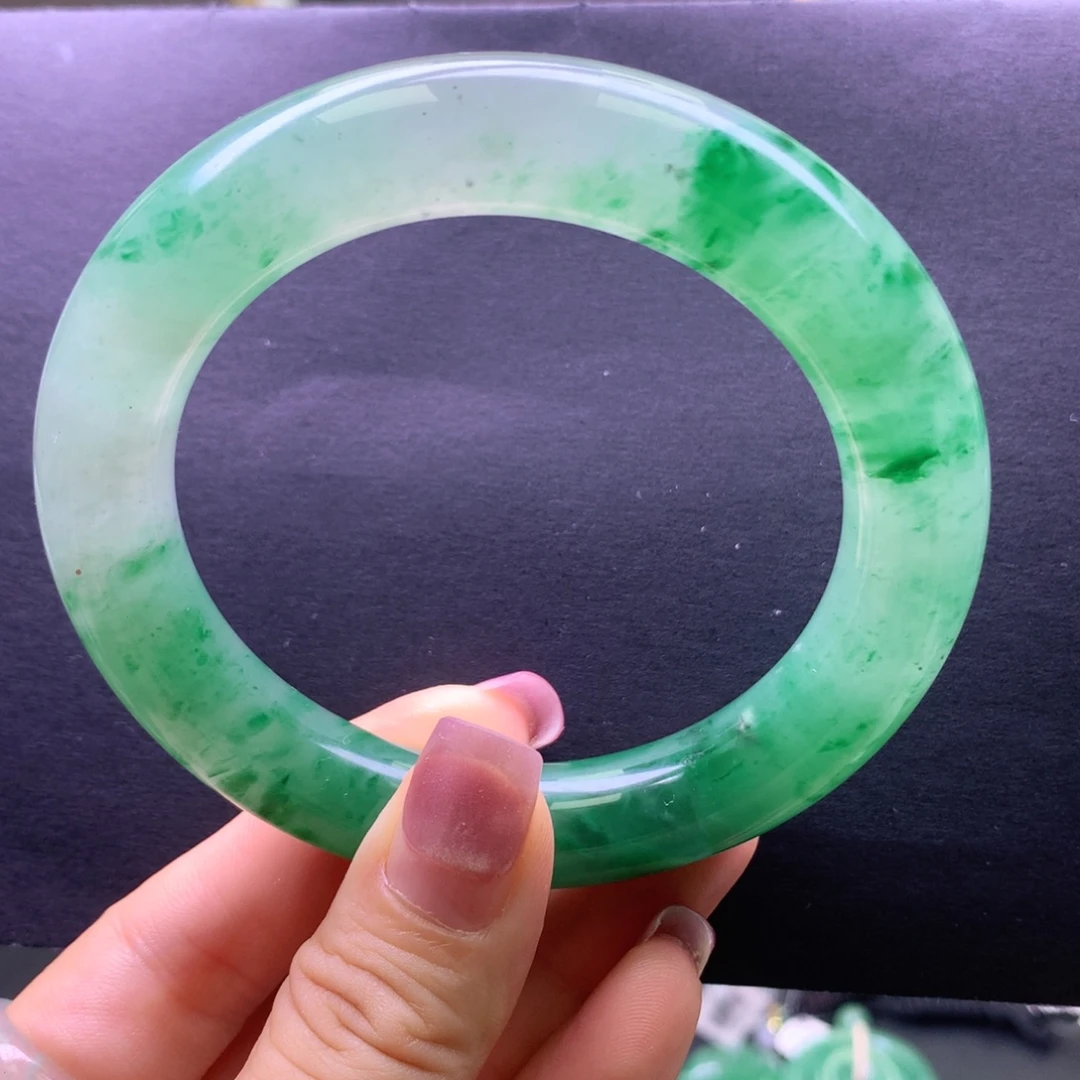 石英质玉手镯未镶嵌58