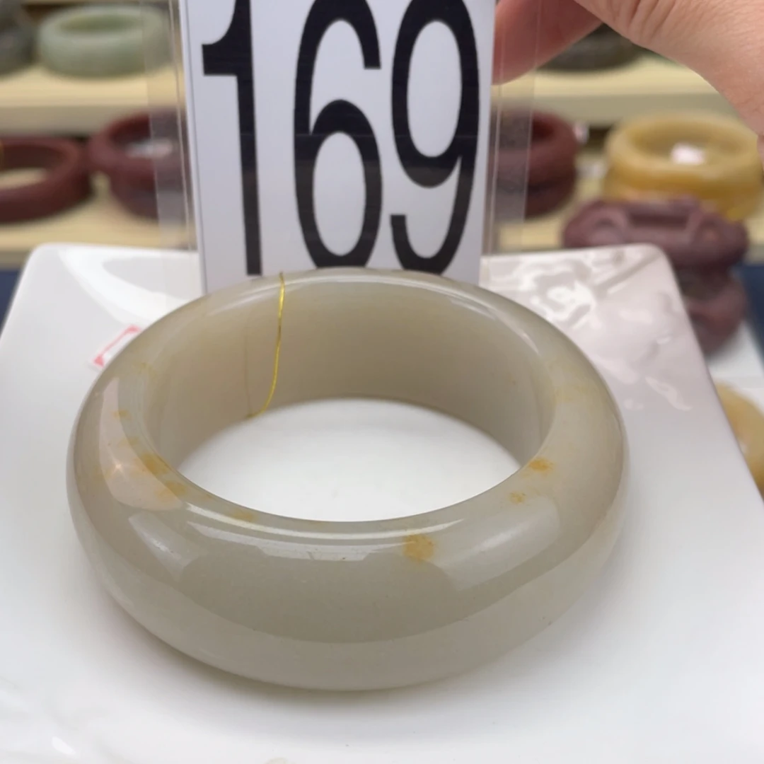 【闪购商品】石英质玉手镯未镶嵌