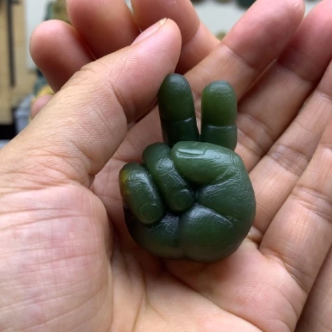 【闪购商品】岫岩河磨玉（透闪石质玉）未镶嵌把件