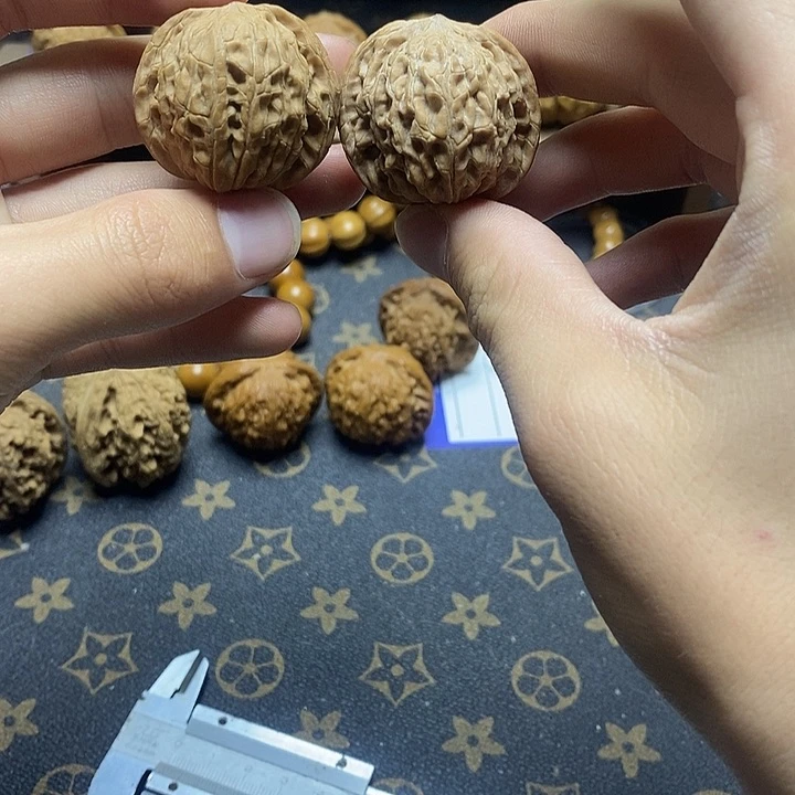文玩核桃吊坠34尺磨盘全品轻微色差