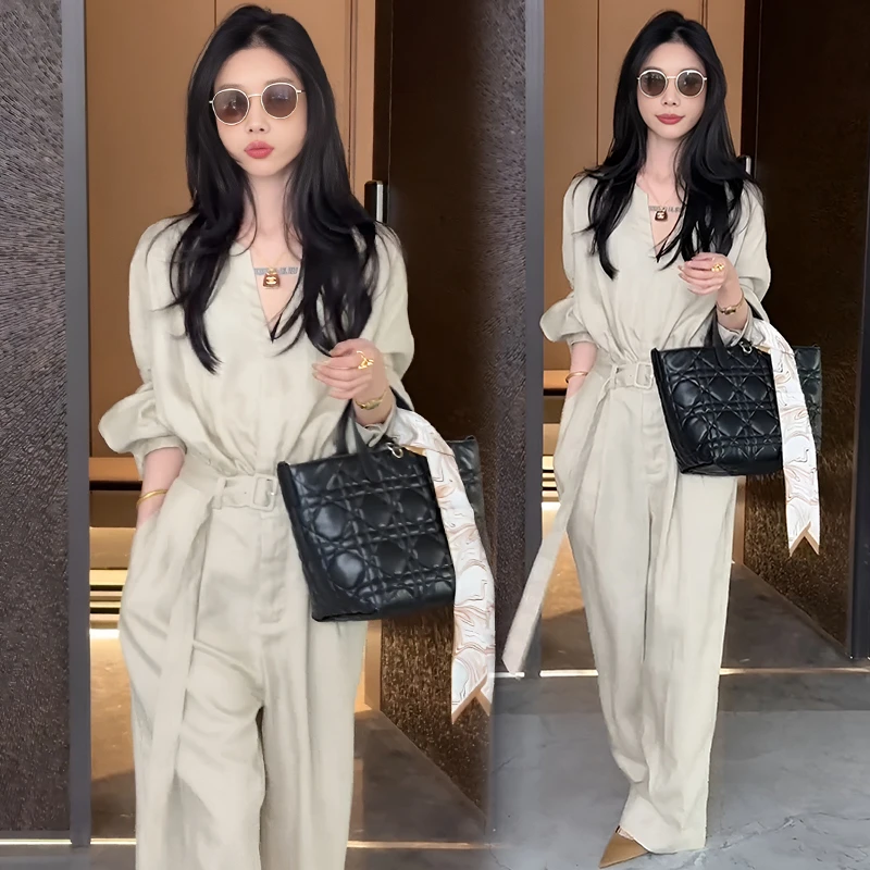 2025年春秋新款网红新款时尚连体衣裤女神范V领收腰显瘦阔腿裤女