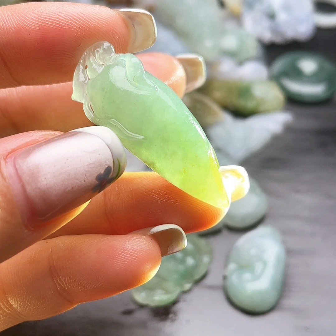 定制翡翠未镶嵌天然