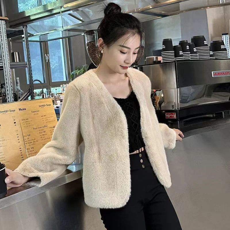 A37时尚V领小香风长袖修身显瘦显腿长轻奢气质百搭轻便舒适保暖