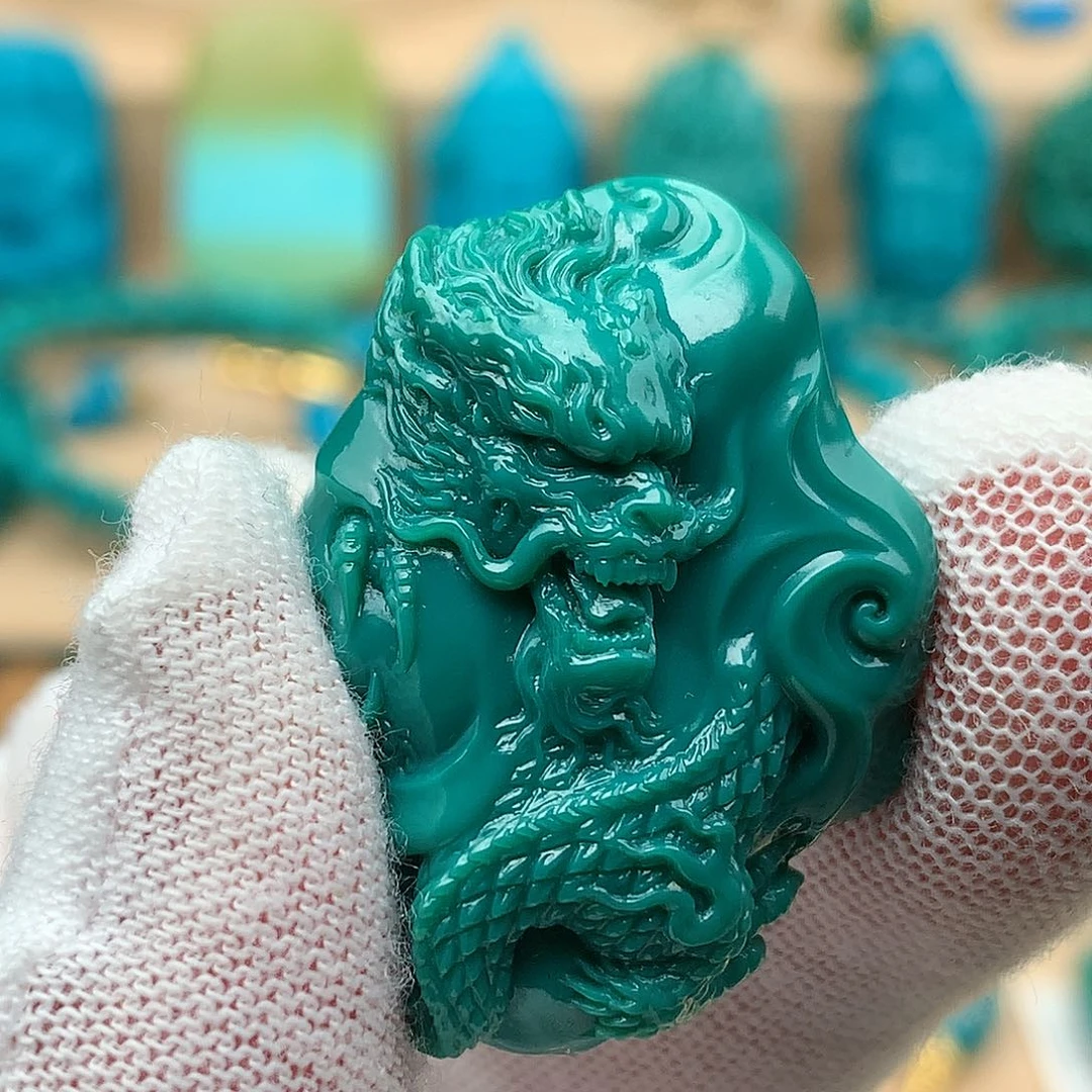 绿松石未镶嵌珠宝奇石