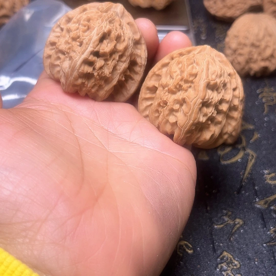 把件文玩核桃白狮子