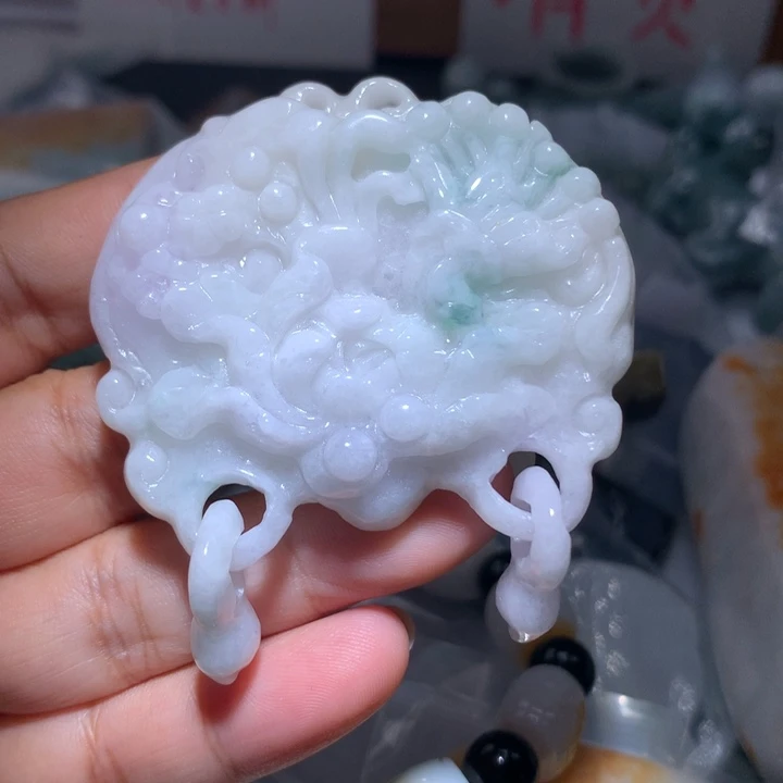 翡翠未镶嵌颈饰保真天然A货翡翠