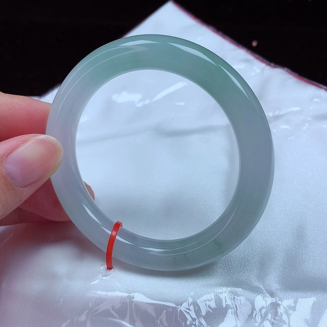 翡翠未镶嵌手镯（圆镯）53圈