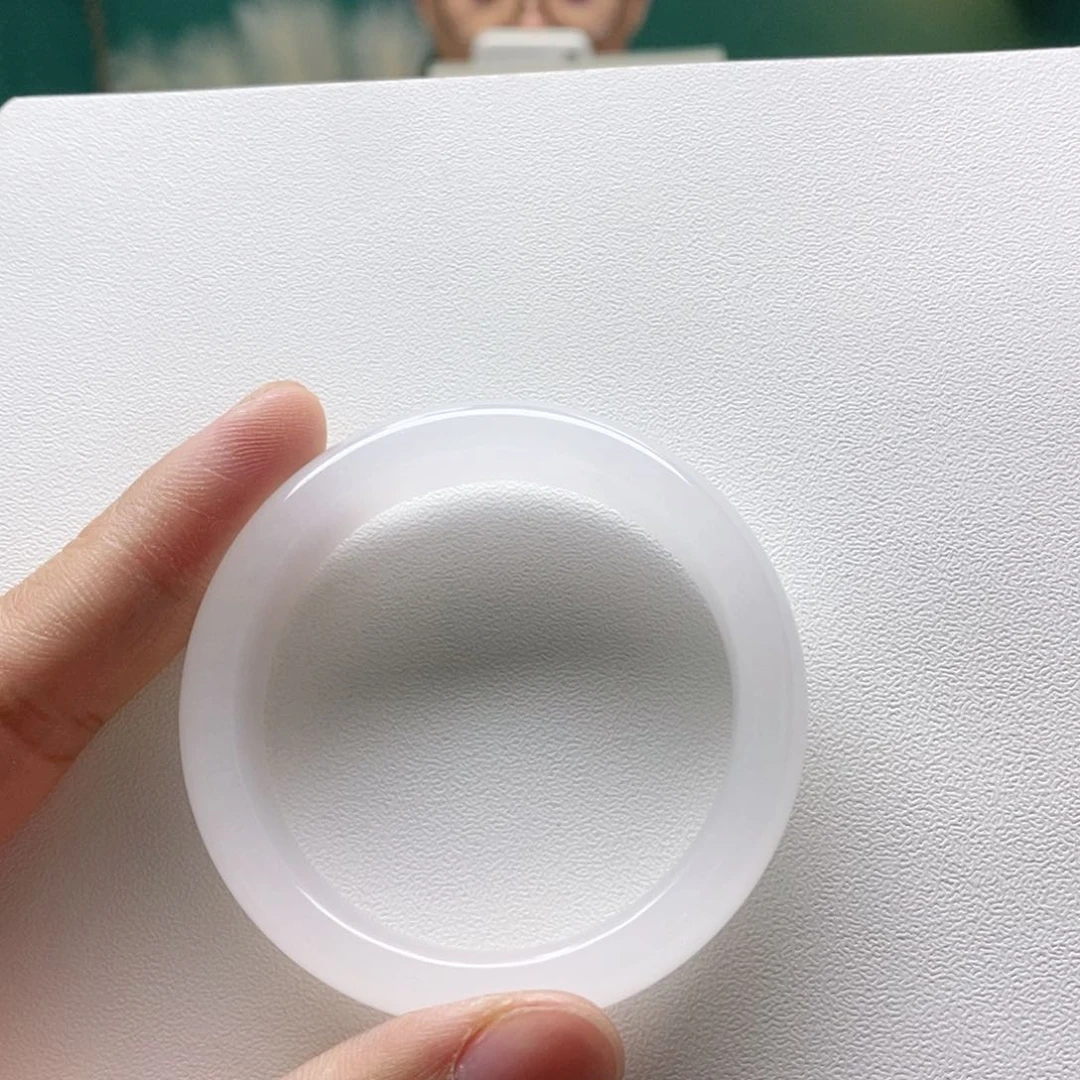 石英质玉手镯未镶嵌贤**姐50