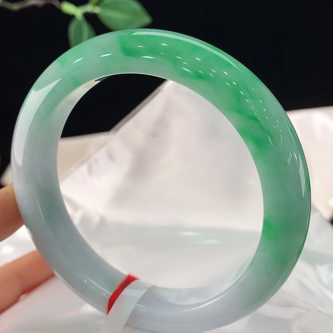 翡翠未镶嵌手镯0240