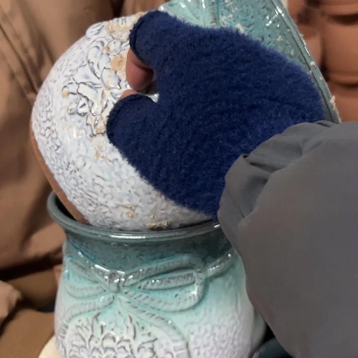 高度21厘米口18厘米