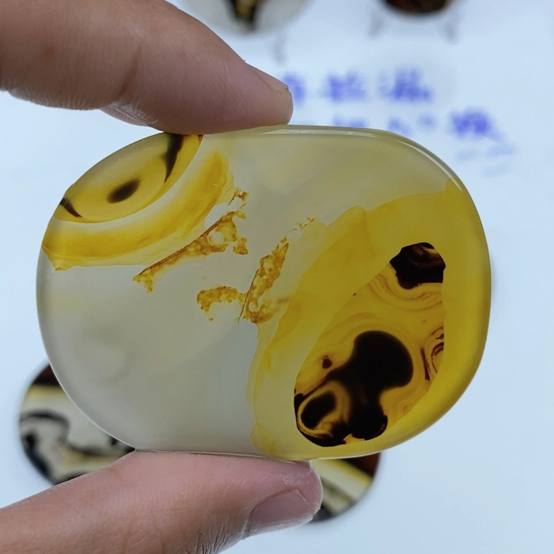 玛瑙/玉髓未镶嵌珠宝半成品