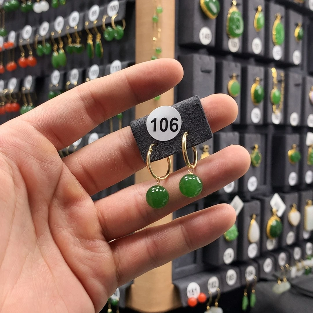 和田玉耳饰18K金镶嵌