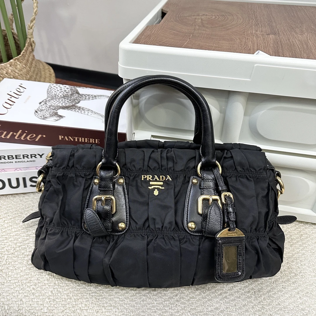 99新 Prada/普拉达 Prada褶皱单肩包中古包尼龙原始黑