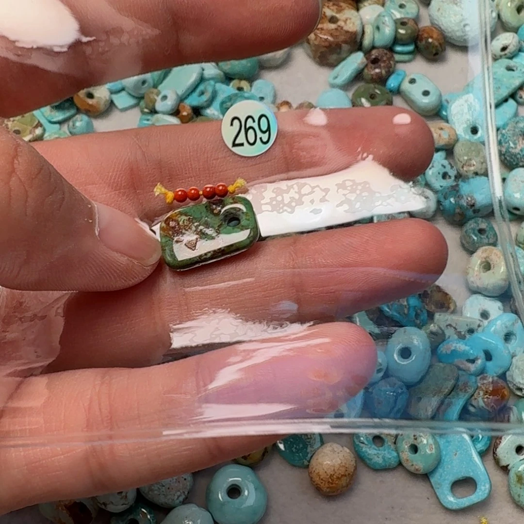 未镶嵌南红玛瑙珠宝奇石
