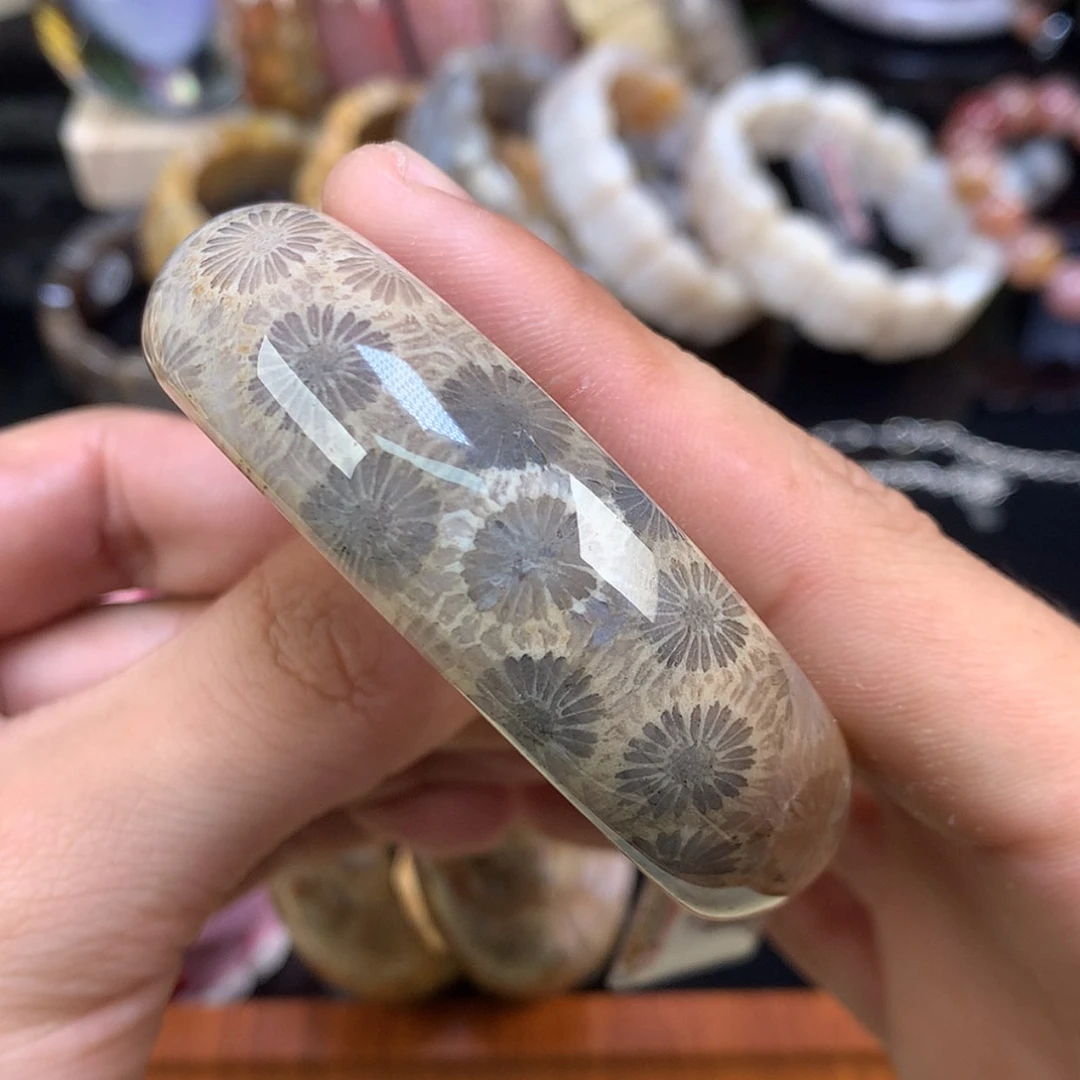 【闪购商品】颈饰未镶嵌硅化珊瑚（珊瑚玉）92号黑蓝大花55.8圈