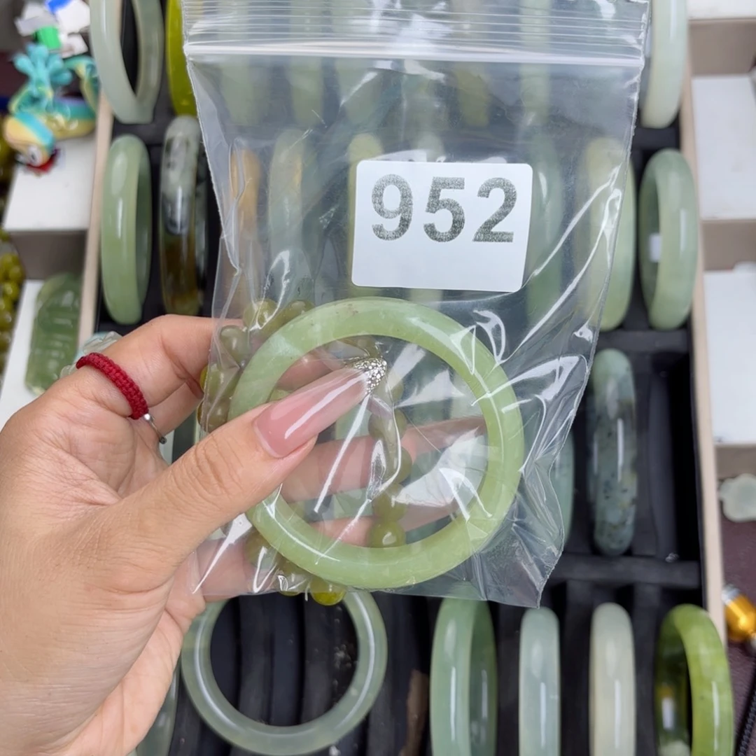 未镶嵌蛇纹石玉手镯明***利