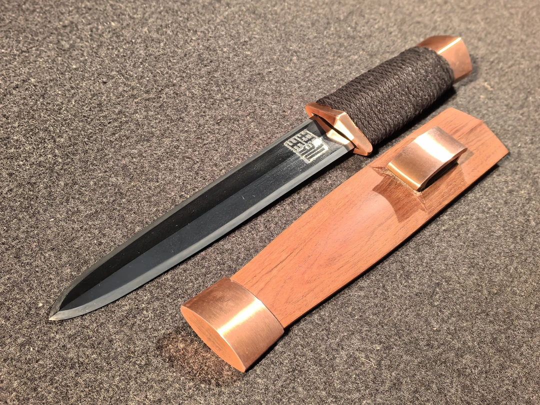 王珏作鱼肠剑纯手工陨铁折叠一万六千层紫铜装具工艺摆件未开刃
