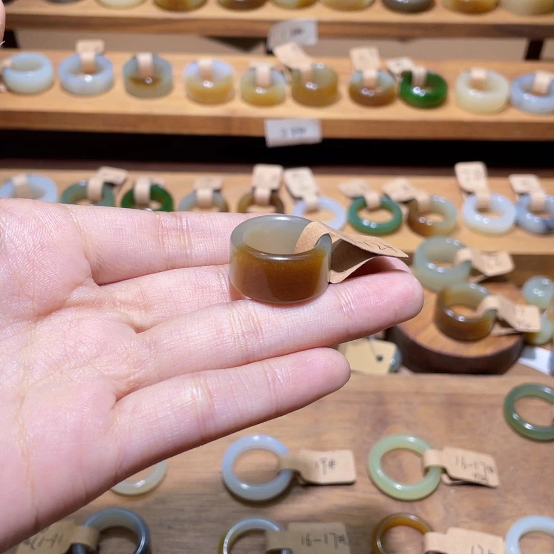 和田玉戒指未镶嵌很*乐15.9