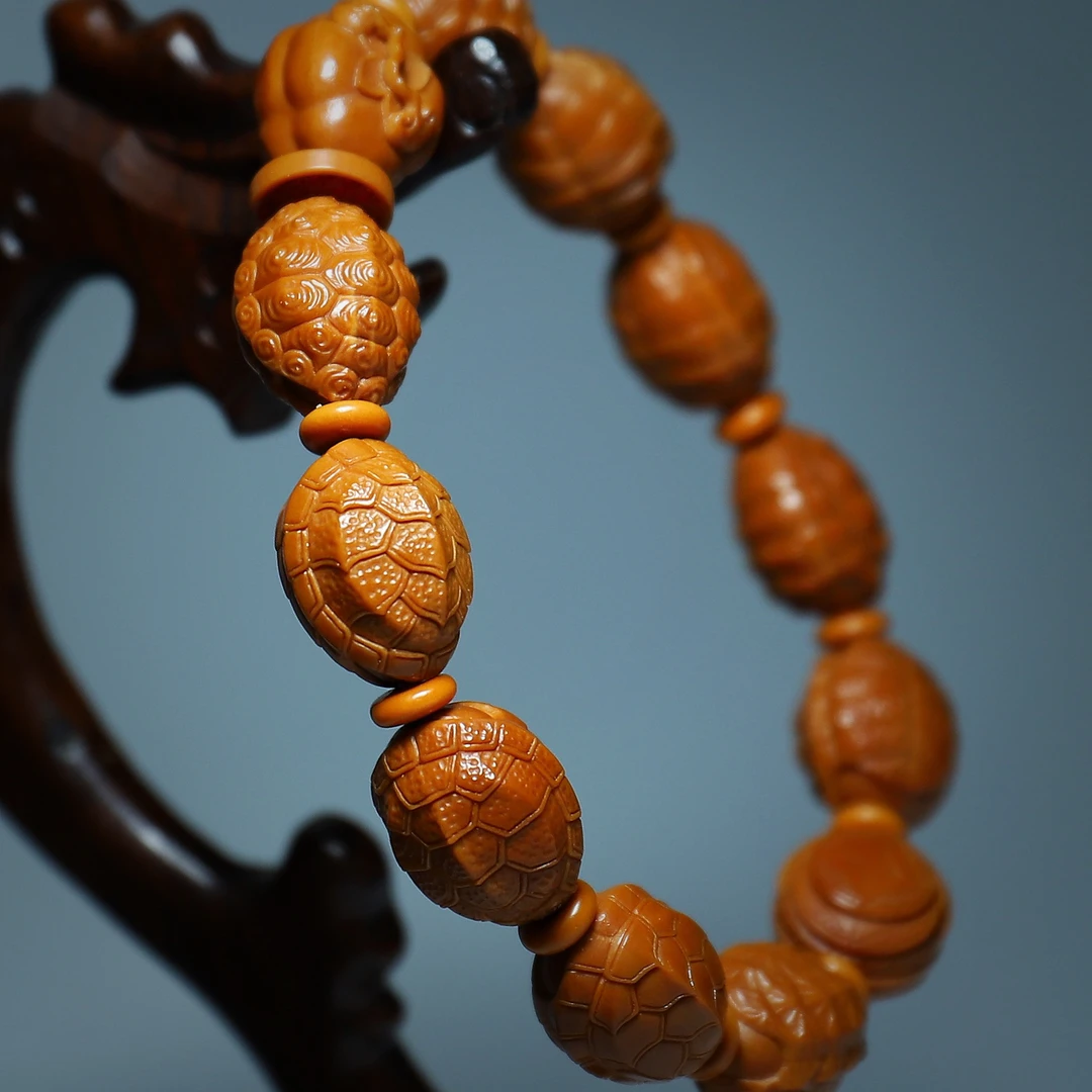 《富甲天下》纯手工雕刻·元宵同款！红润水晶核！橄榄核雕手串尺寸13+