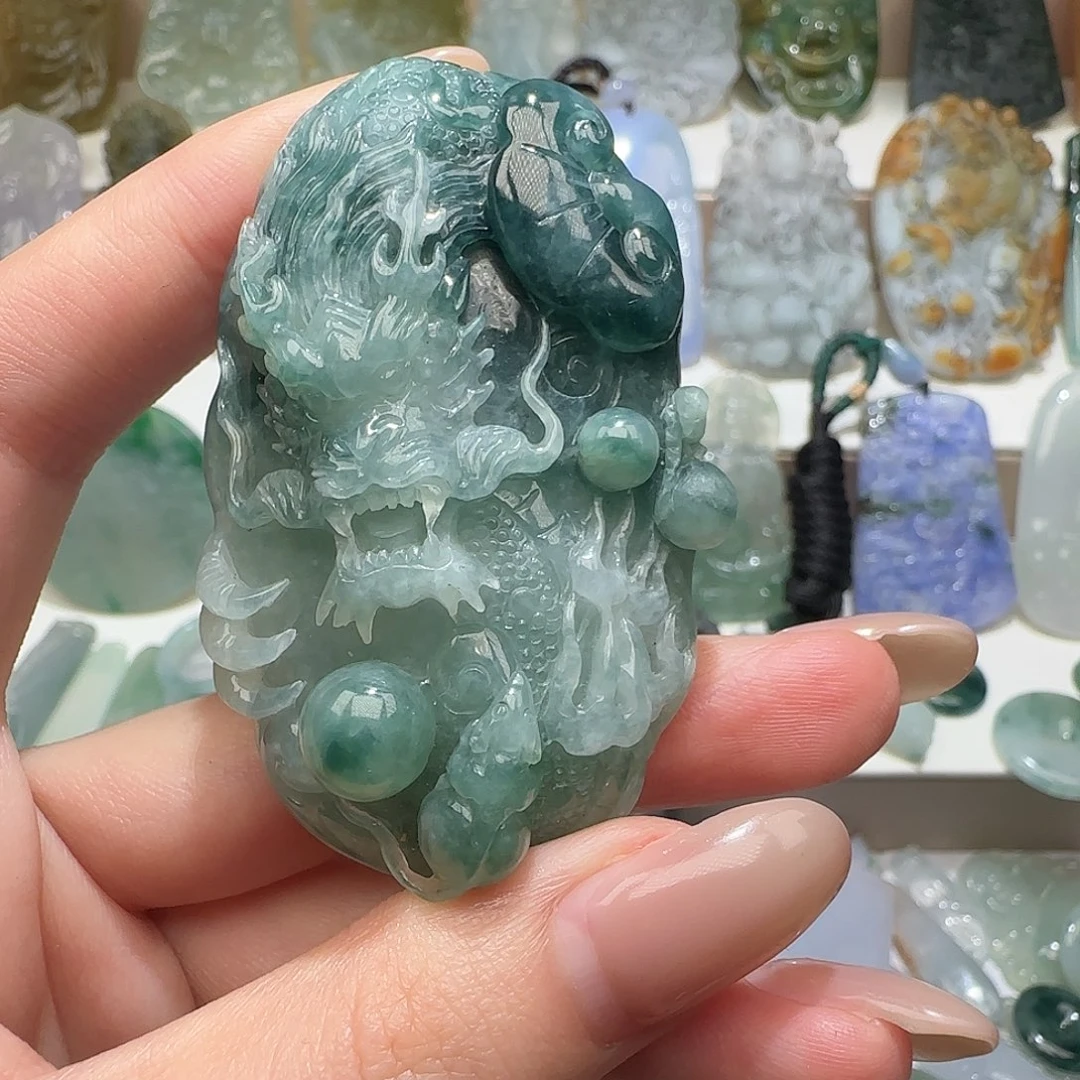 翡翠未镶嵌颈饰天然缅甸翡翠龙牌