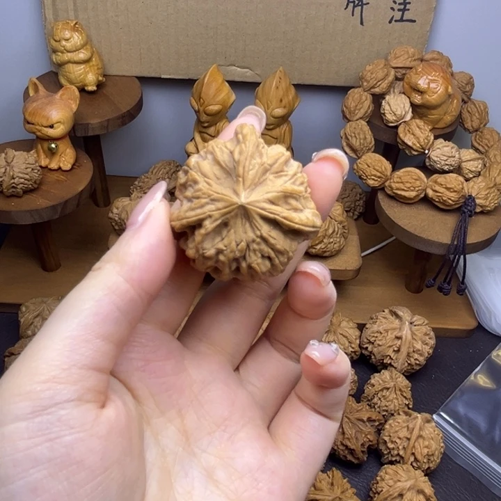 ****～吊坠桃核三棱单只异型有瑕