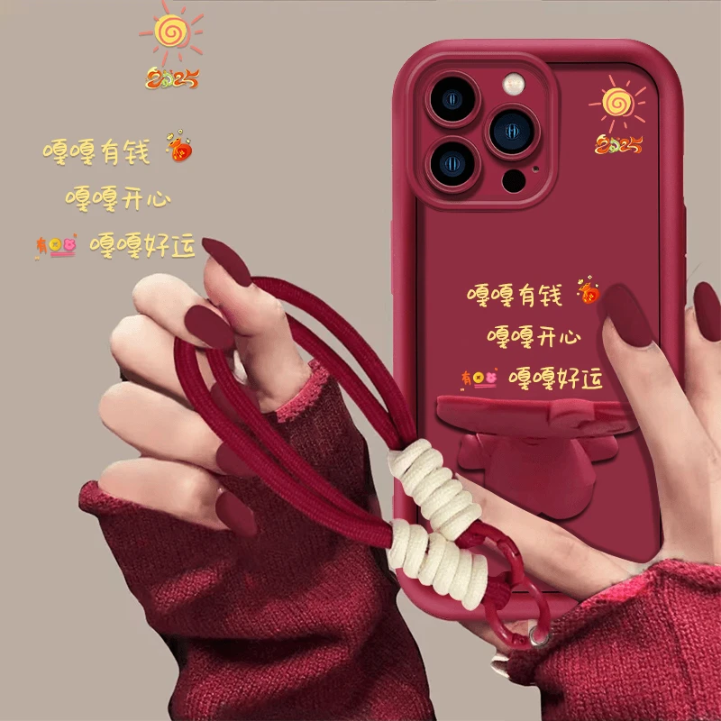 适用于【苹果15pro】嘎嘎好运新年猫咪支架手机壳创意防摔网红女款