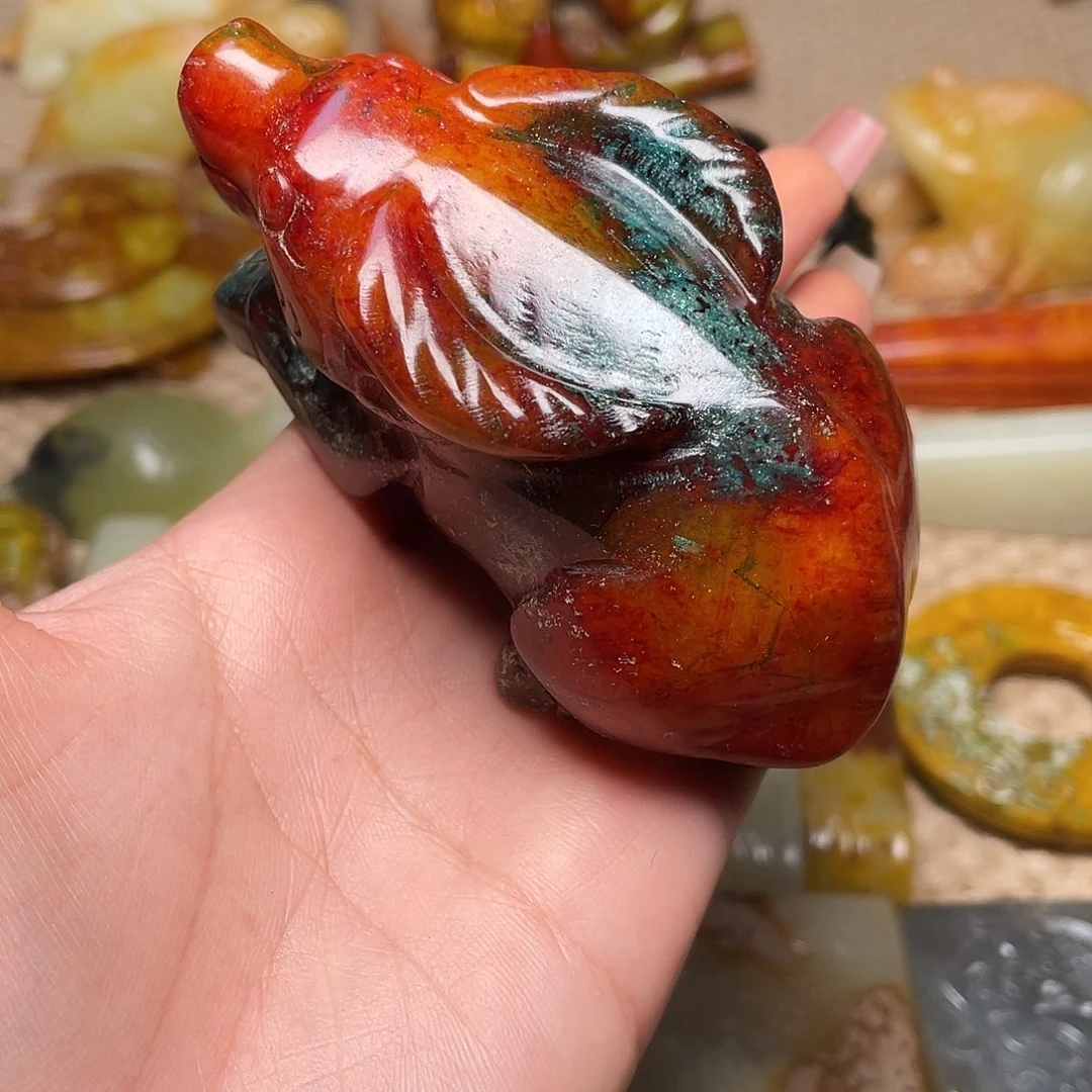 蛇纹石玉未镶嵌如图