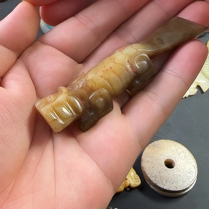 彤***和田玉（糖玉）未镶嵌车挂