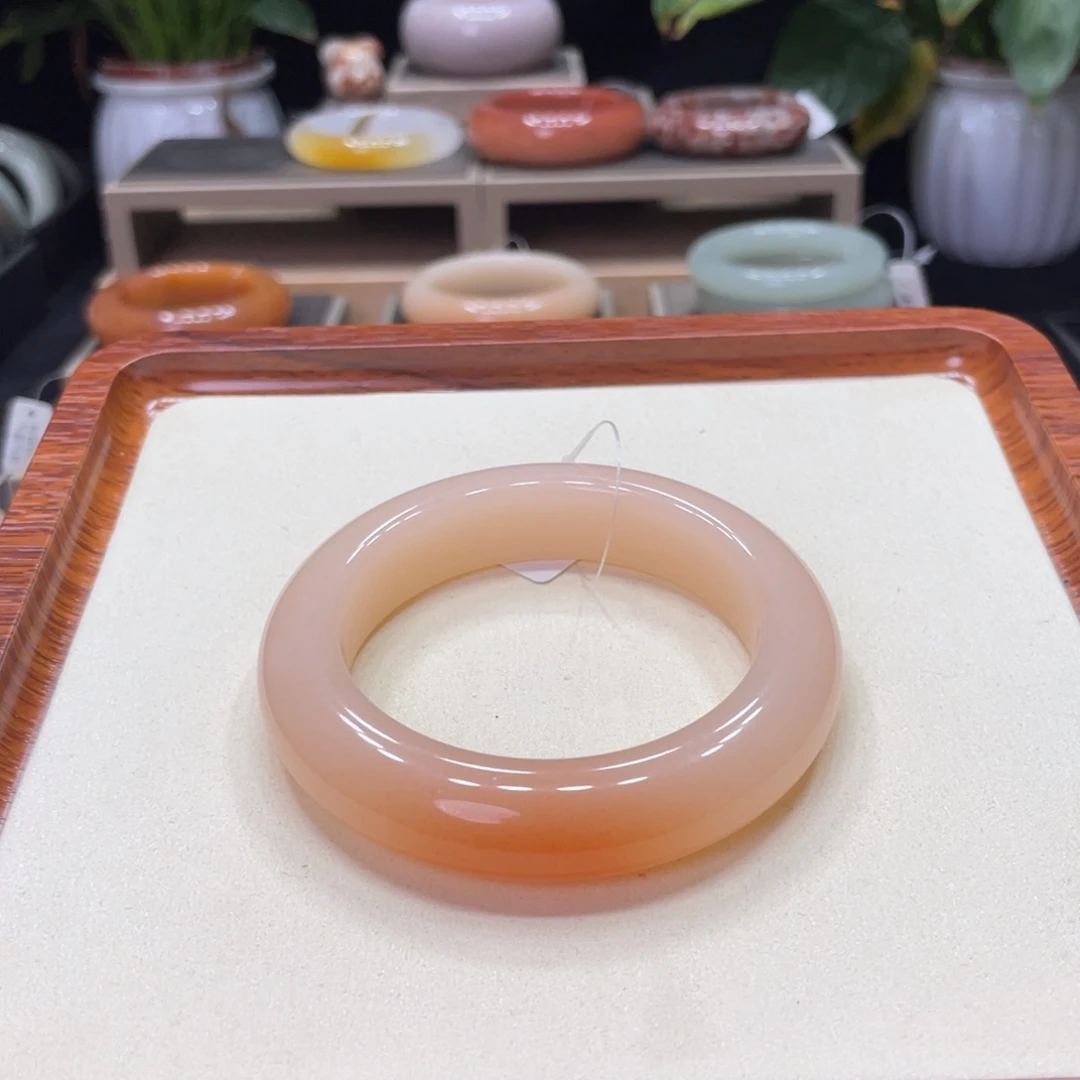 未镶嵌手镯石英岩玉星