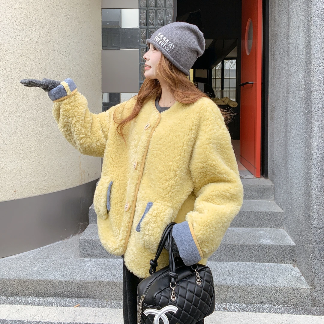 韩版洋气黄色羊羔毛皮毛一体外套女冬2025新款慵懒风时尚加厚棉服