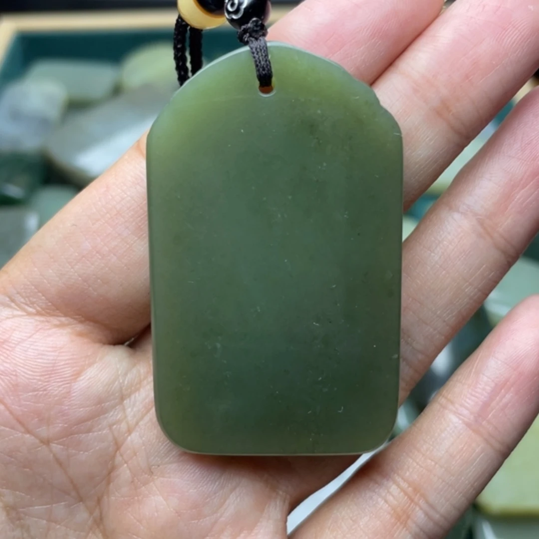 【闪购商品】颈饰未镶嵌和田玉