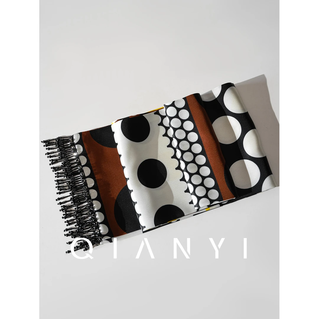 纤屹2025新款经典复古气质百搭轻奢醋酸混纺流光风围巾女