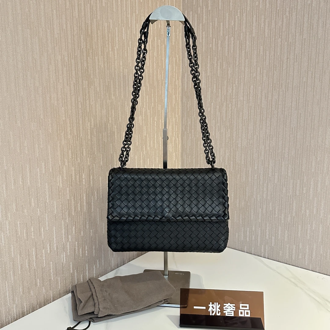 95新 BOTTEGA VENETA/葆蝶家 一桃/98新/葆蝶家 奥林匹亚单肩斜挎