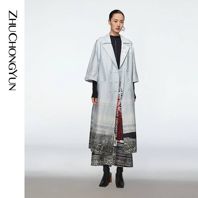 【妍妍精选】ZHUCHONGYUN淑女人物图案翻领收腰短外套
