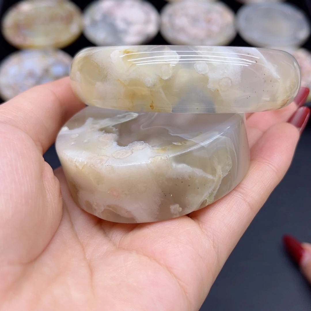 玛瑙/玉髓手镯未镶嵌6162