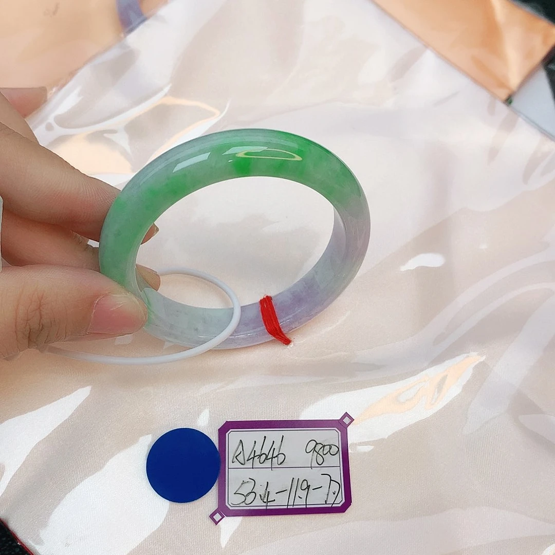 翡翠手镯未镶嵌缅甸翡翠