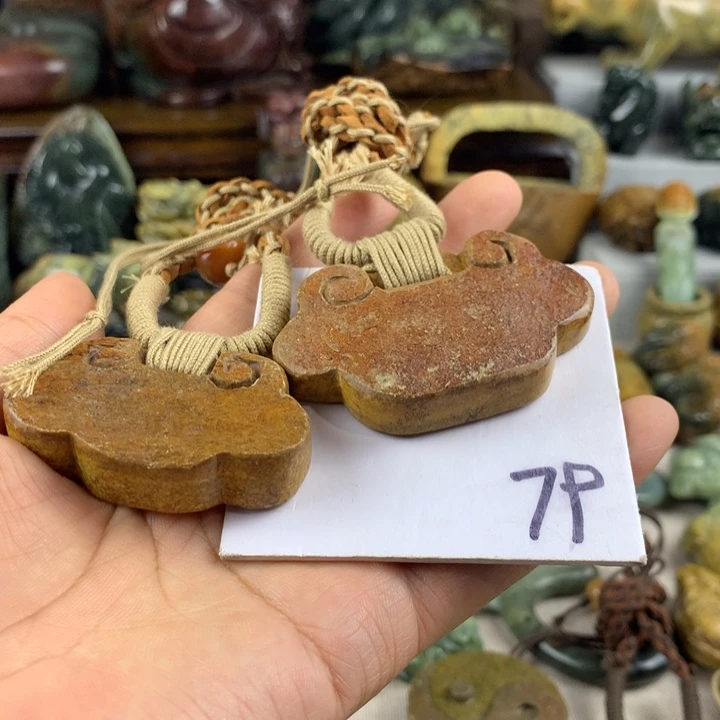 ****️岫岩河磨玉（透闪石质玉）未镶嵌珠宝奇石