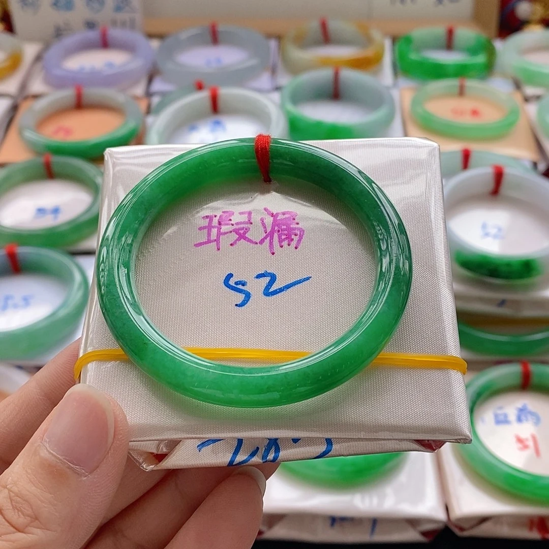 翡翠未镶嵌手镯5号